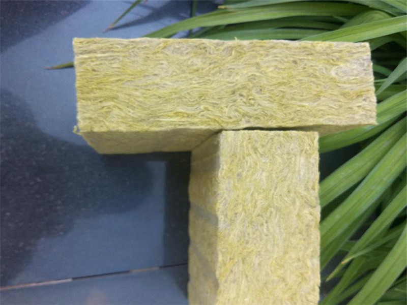 巖棉板復(fù)合板廠家