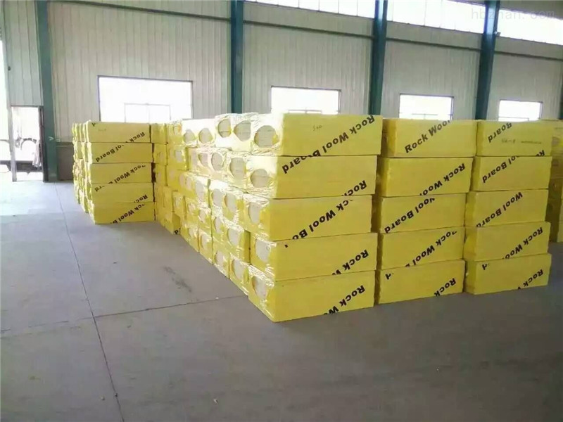 巖棉板什么顏色