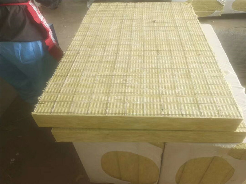 長治建筑巖棉復(fù)合板廠