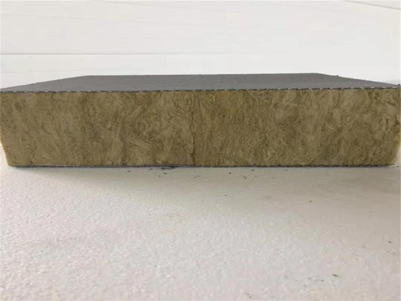 壽光保溫巖棉復(fù)合板供應(yīng)商